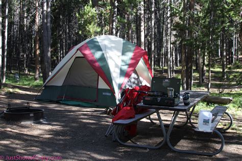 yellowstone national park campgrounds tents
